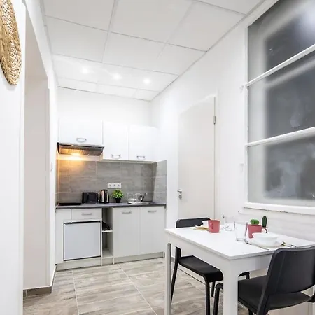 Ultra Comfy Aircon Apartamento *